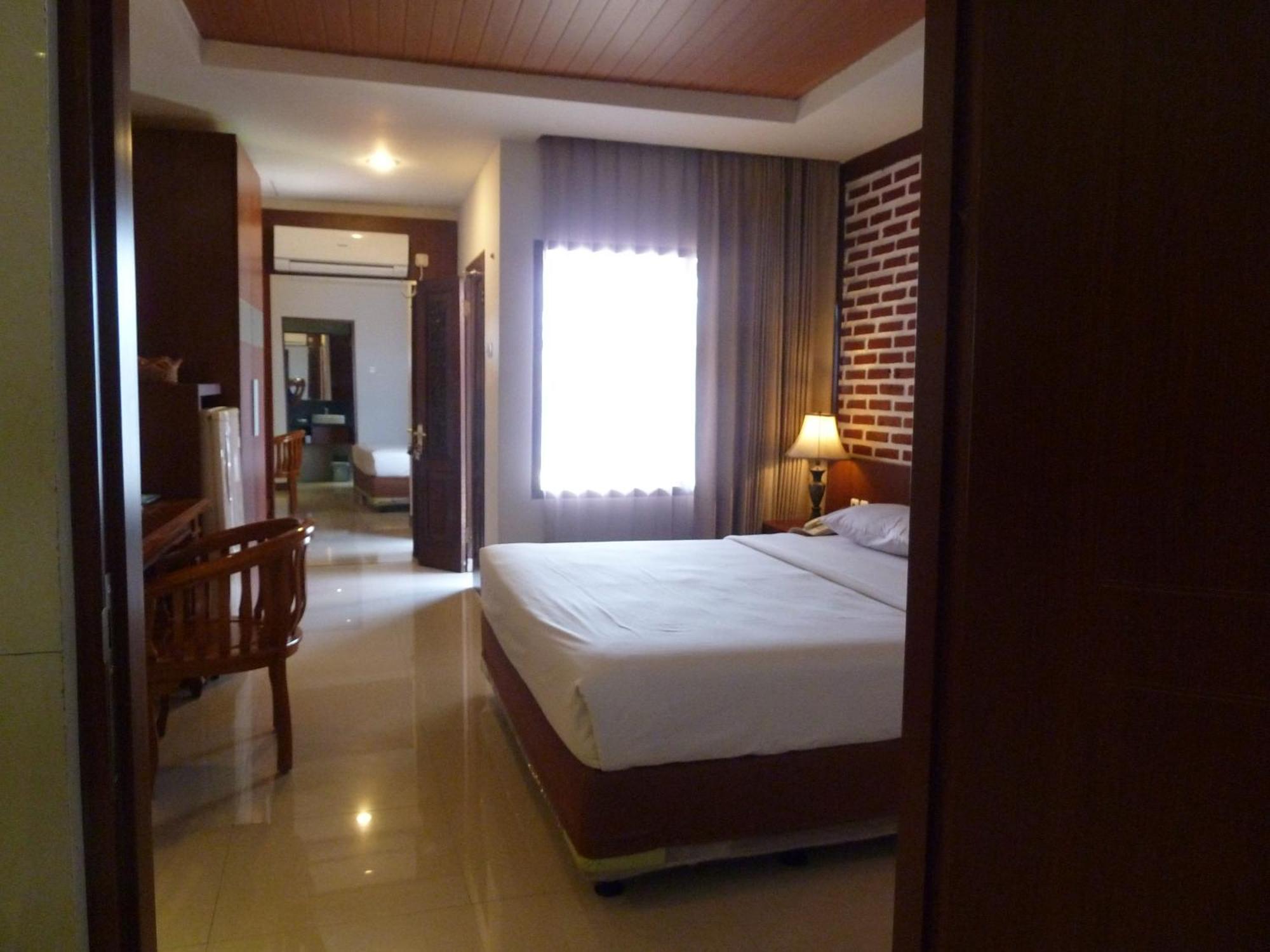 Watu Dodol Hotel & Restaurant Banyuwangi  Kamer foto