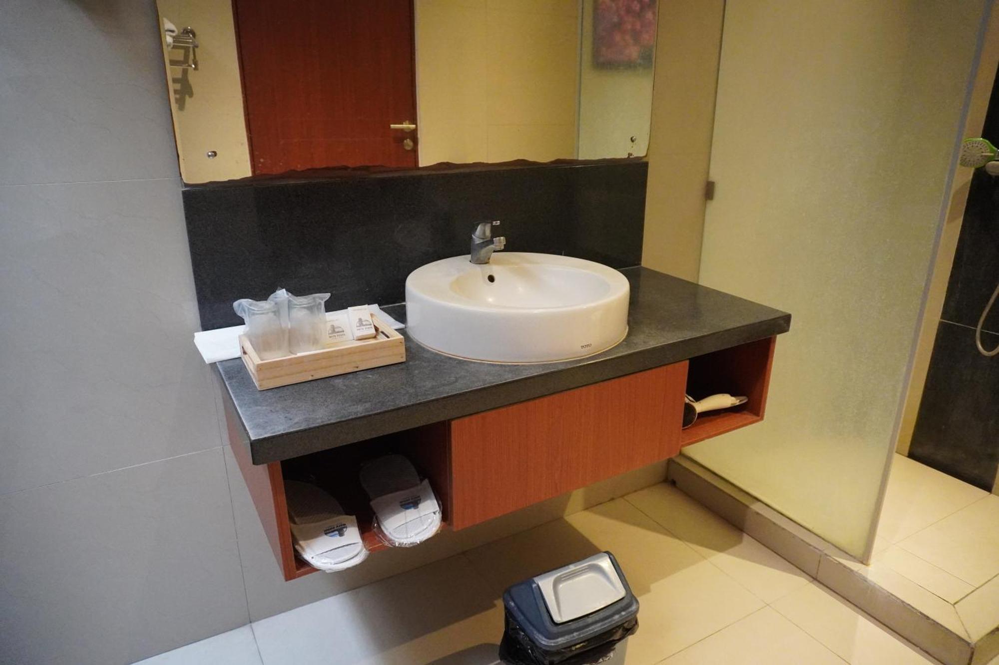 Watu Dodol Hotel & Restaurant Banyuwangi  Buitenkant foto