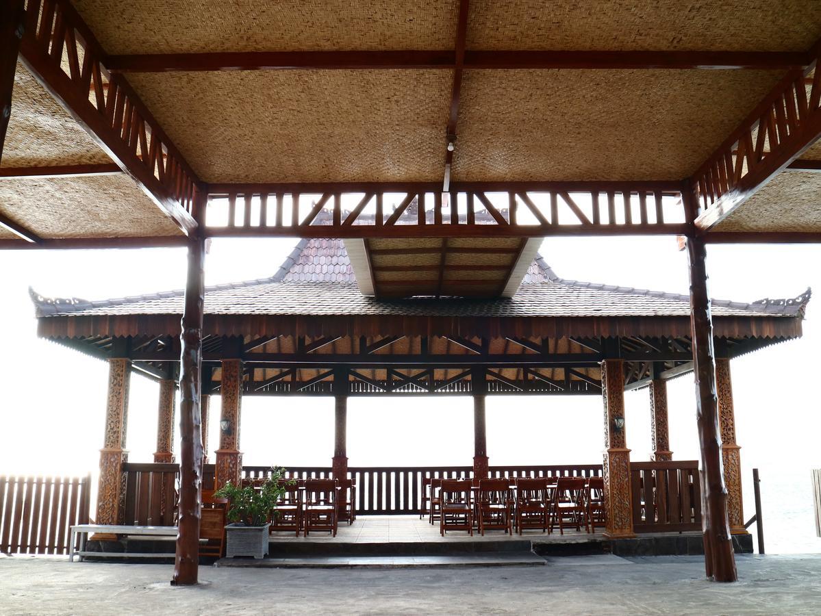 Watu Dodol Hotel & Restaurant Banyuwangi  Buitenkant foto