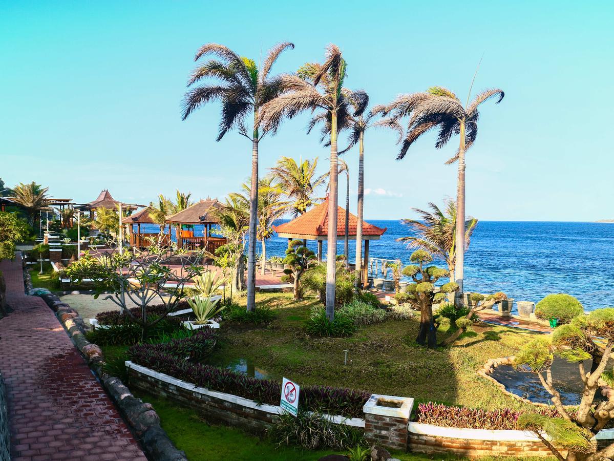 Watu Dodol Hotel & Restaurant Banyuwangi  Buitenkant foto